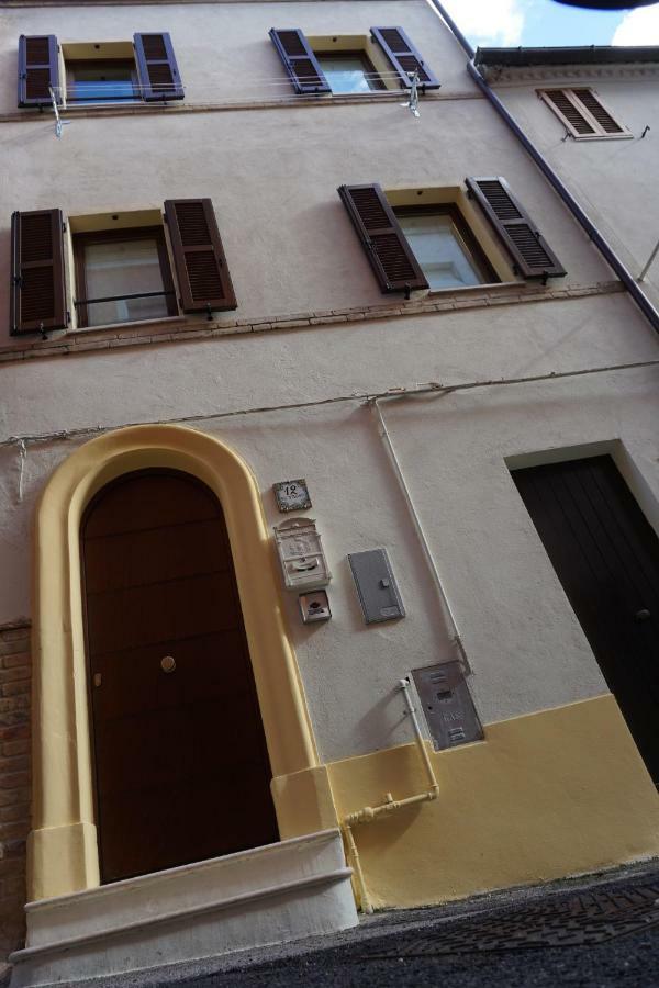 Villa Casa Vacanze Torre Dei Gualtieri San Benedetto del Tronto Exterior foto